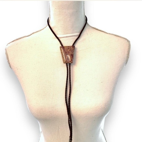 Rare Native America  Hand Crafted and Polished Rhyolite Stone Bolo Tie - Picture 2 of 6